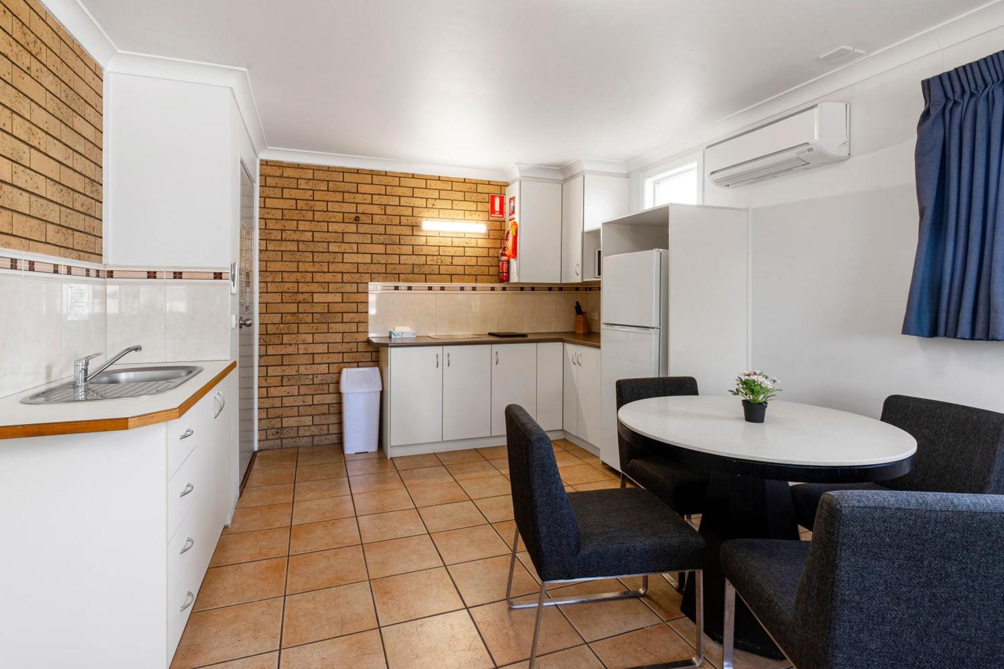 Leichhardt Motor Inn Toowoomba Esterno foto